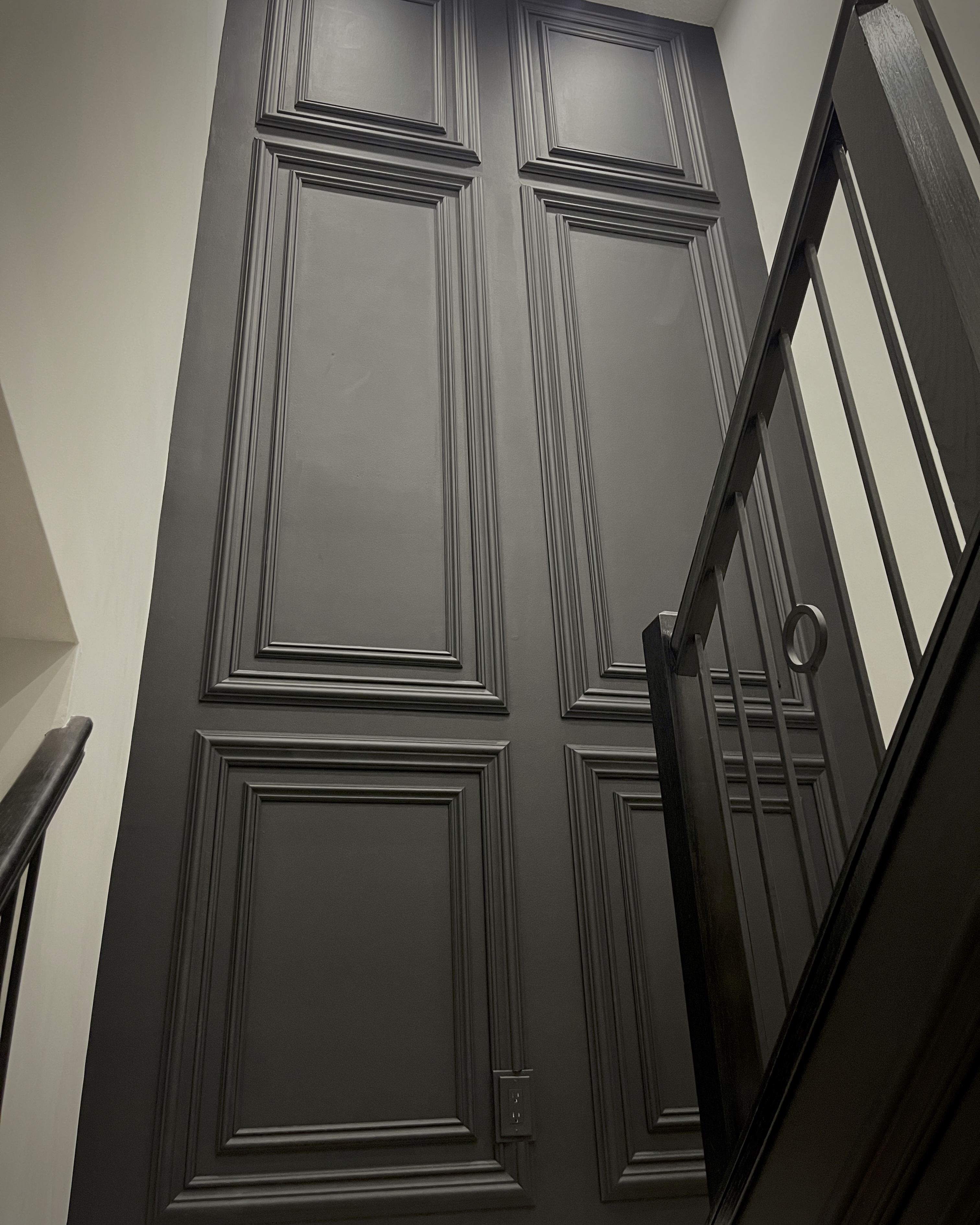 Stylish living room with accent wall